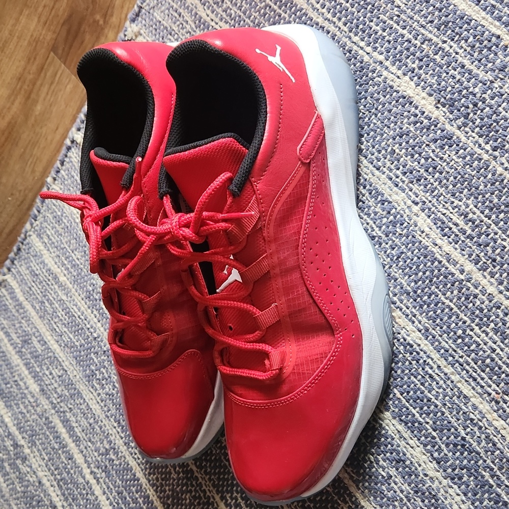 Jordan 11